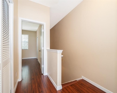 3383 Wilshire Way Road - Photo Thumbnail 19