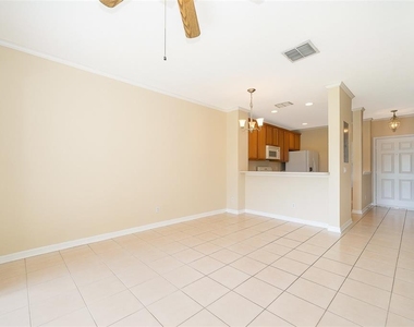 3383 Wilshire Way Road - Photo Thumbnail 11