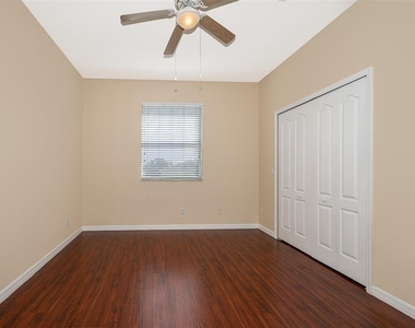 3383 Wilshire Way Road - Photo Thumbnail 14