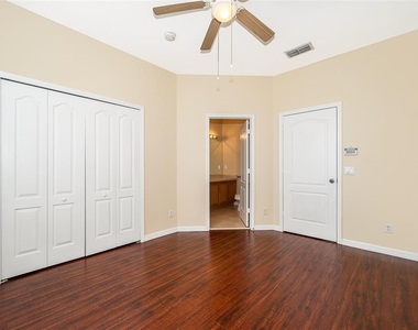 3383 Wilshire Way Road - Photo Thumbnail 15