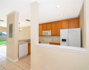 3383 Wilshire Way Road - Photo Thumbnail 4