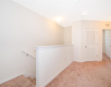 241 Arbor Lakes Drive - Photo Thumbnail 15