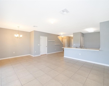 241 Arbor Lakes Drive - Photo Thumbnail 11