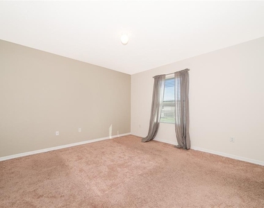 241 Arbor Lakes Drive - Photo Thumbnail 17