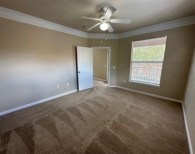 8836 Villa View Circle - Photo Thumbnail 20