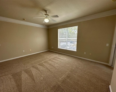 8836 Villa View Circle - Photo Thumbnail 11