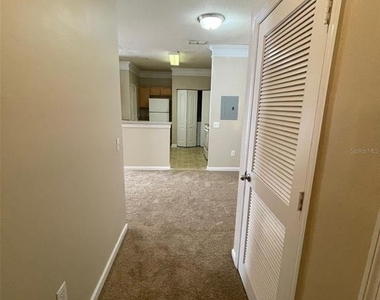 8836 Villa View Circle - Photo Thumbnail 1