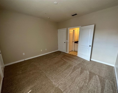 8836 Villa View Circle - Photo Thumbnail 14