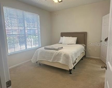 8301 Elm Park Drive - Photo Thumbnail 6
