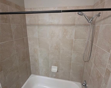 810 Callista Cay Loop - Photo Thumbnail 22