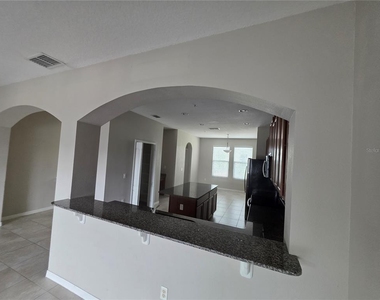 810 Callista Cay Loop - Photo Thumbnail 7