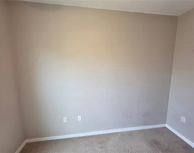 810 Callista Cay Loop - Photo Thumbnail 19