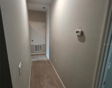 810 Callista Cay Loop - Photo Thumbnail 12
