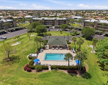 601 Shreve Street - Photo Thumbnail 6