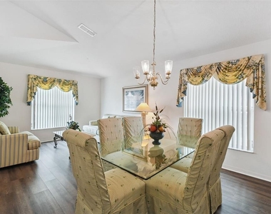 640 Chadbury Way - Photo Thumbnail 40