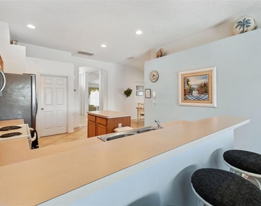 640 Chadbury Way - Photo Thumbnail 27