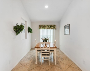 640 Chadbury Way - Photo Thumbnail 36