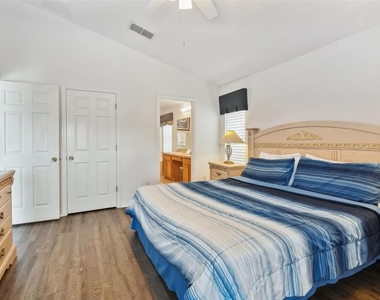 640 Chadbury Way - Photo Thumbnail 12