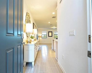 4329 Eagle Trail Bend - Photo Thumbnail 3