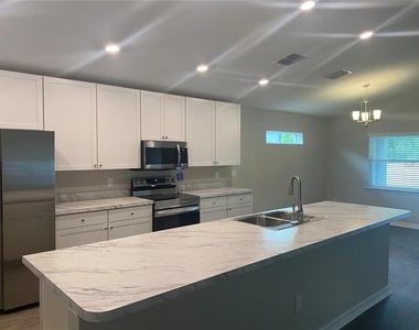 94 Polermo Avenue - Photo Thumbnail 10