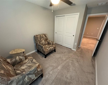 5860 Ocean Isle Drive - Photo Thumbnail 12