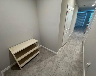 5860 Ocean Isle Drive - Photo Thumbnail 2
