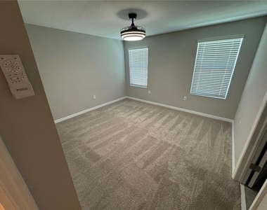 5860 Ocean Isle Drive - Photo Thumbnail 18