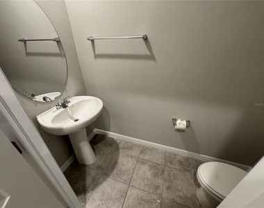 5860 Ocean Isle Drive - Photo Thumbnail 8