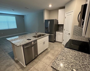 5860 Ocean Isle Drive - Photo Thumbnail 4