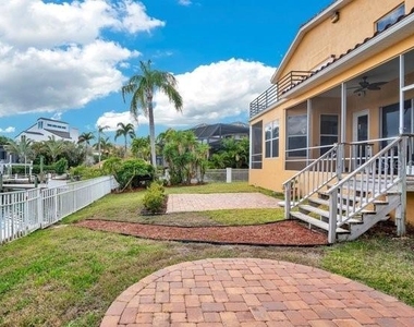 934 Symphony Isles Boulevard - Photo Thumbnail 38