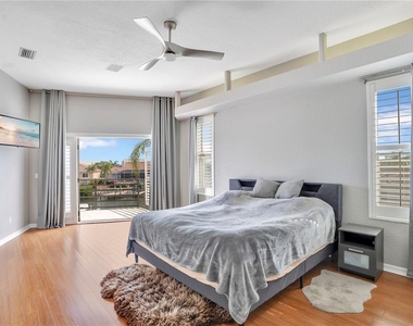 934 Symphony Isles Boulevard - Photo Thumbnail 13
