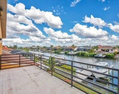 934 Symphony Isles Boulevard - Photo Thumbnail 36