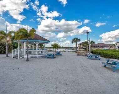 934 Symphony Isles Boulevard - Photo Thumbnail 48
