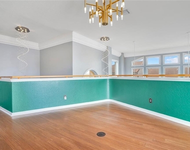 934 Symphony Isles Boulevard - Photo Thumbnail 21