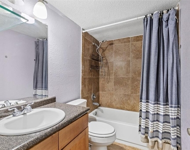 1810 Nw 23rd Boulevard - Photo Thumbnail 14