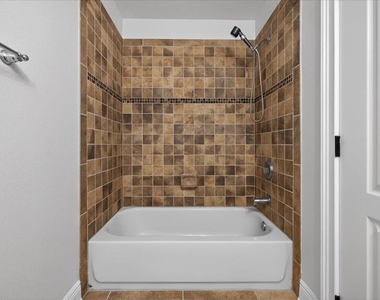 146 Palm Coast Resort Boulevard - Photo Thumbnail 15