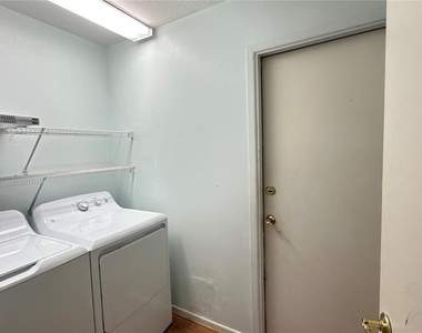 2326 Harrier Way - Photo Thumbnail 14