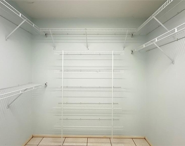 2326 Harrier Way - Photo Thumbnail 17