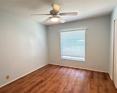 2326 Harrier Way - Photo Thumbnail 12
