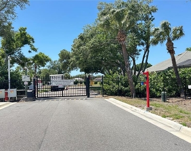 2326 Harrier Way - Photo Thumbnail 20