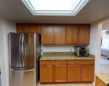 2749 Orchid Oaks Drive - Photo Thumbnail 13