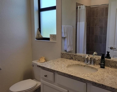 17335 Blue Ridge Place - Photo Thumbnail 14