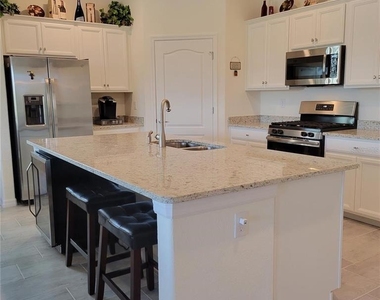 17335 Blue Ridge Place - Photo Thumbnail 5