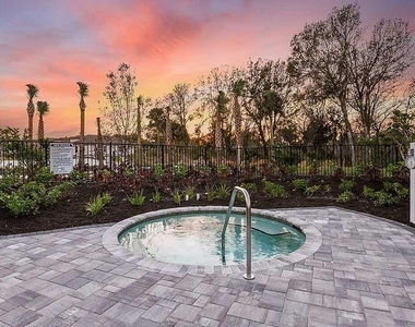 15013 Shady Palms Lane - Photo Thumbnail 26