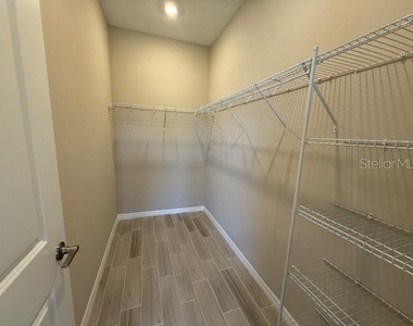 15013 Shady Palms Lane - Photo Thumbnail 8
