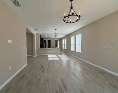 15013 Shady Palms Lane - Photo Thumbnail 20