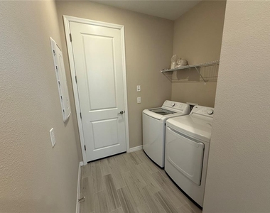 15013 Shady Palms Lane - Photo Thumbnail 15