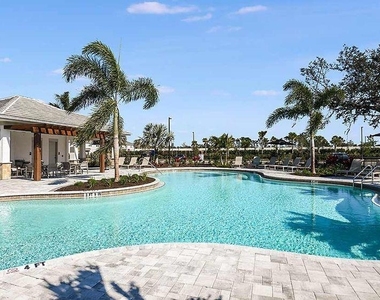 15013 Shady Palms Lane - Photo Thumbnail 25