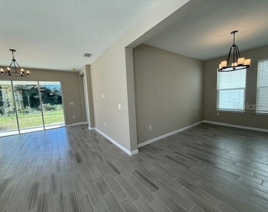 15013 Shady Palms Lane - Photo Thumbnail 17