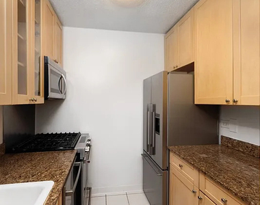 East 34th Street - Photo Thumbnail 2